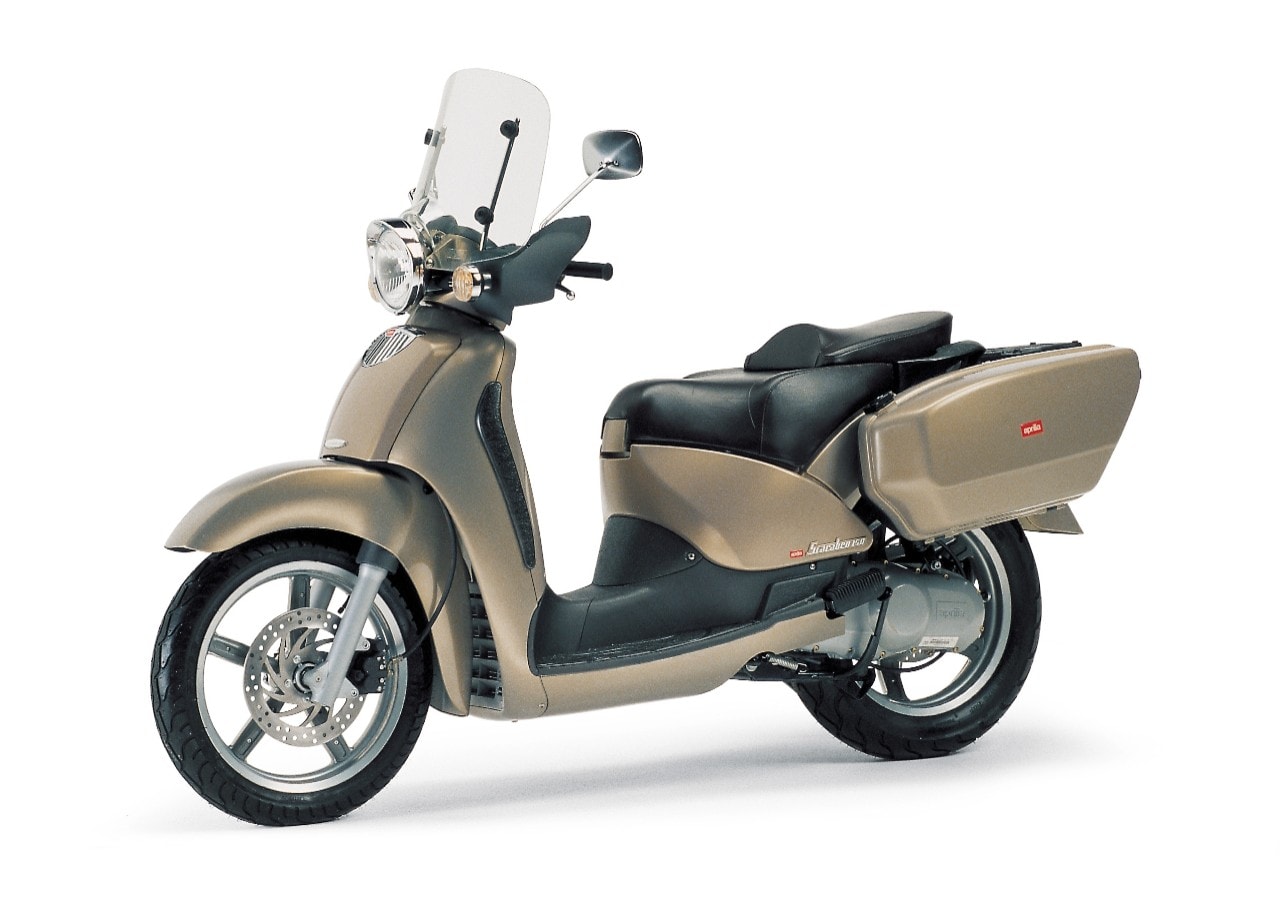 Aprilia Scarabeo: i primi bozzetti, tutti i modelli, le pubblicità 